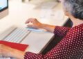 Inps, Rendiconto sociale: in 2025 cresce ancora età media pensione, 65,4 anni per le donne