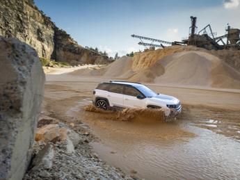 Jeep Compass 4xe: l’elettrica che non dimentica il fuoristrada