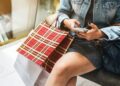 Saldi estivi, cambia tutto per gli acquisti online: arriva il nuovo pulsante di recesso