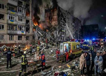 Ucraina sotto attacco, pesanti bombardamenti su Kiev: “Quattro morti, oltre 50 feriti”. L’ucraina prepara la rappresaglia