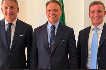 Al via mostra itinerante ‘La storia della cravatta-Dalle origini croate all’eccellenza italiana’