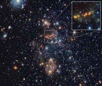 Il James Webb svela le fabbriche di polvere cosmica nell’Universo primordiale