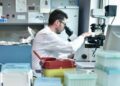 Ricerca, stretta Usa su studi ad alto rischio, stop fondi a test su virus potenziati