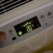 Caldo, come affrontare le notti tropicali: i quattro consigli (fondamentali) dell’esperto