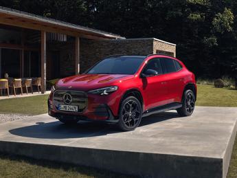 Nuova Mercedes-Benz GLA: più tecnologia, fino a 657 km di autonomia