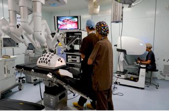 Policlinico di Milano primo ospedale pubblico con nuovi robot chirurgici provenienti dalla Cina