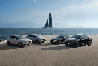 Alfa Romeo Edizione Luna Rossa