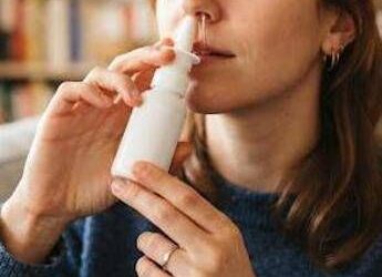 Alzheimer, una speranza dalla placenta: “Spray nasale difende neuroni e memoria”