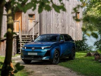 Citroen C5 Aircross Émeraude: il SUV francese si veste dei colori dell’Oceano