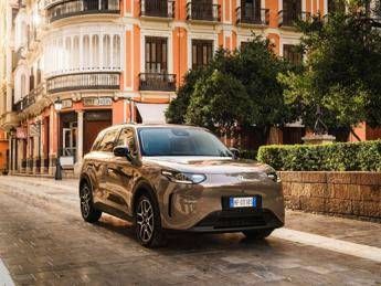 Leapmotor B03X: il crossover elettrico arriva con 382 km di autonomia