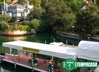 Mostra Venezia, al lido 1 settimana in casa vacanza supera 3.300 euro, Jesolo e Sottomarina tra alternative