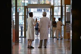 Nuovo contratto dei medici del Servizio sanitario, dagli aumenti alle tutele ecco le novità