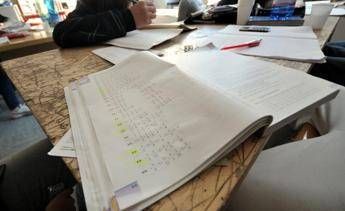 Scuola, è caro ripetizioni: quanto costano le lezioni private, materia per materia