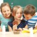 Scuola: l’immunologo, ‘salute e concentrazione dipendono da qualità pasti e da snack nello zaino’