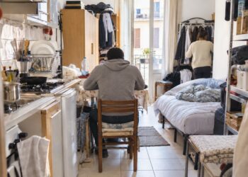 Case sovraffollate, in Italia ci vive una persona su quattro. Il dato supera la media Ue