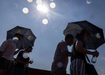 Crisi climatica e caldo record, Lancet: “È un’emergenza sanitaria globale, 710mila morti nel 2023”