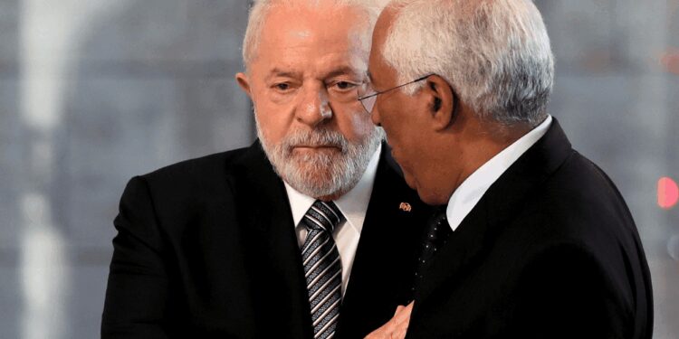 Elezioni in Brasile, l’Ue applaude Lula: le sfide geopolitiche tra accordo Mercosur e neutralità sui Brics