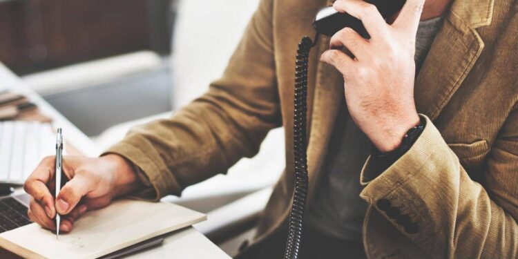 Lavoro, effetto lunedì: per aziende italiane +28% chiamate rispetto agli altri giorni della settimana