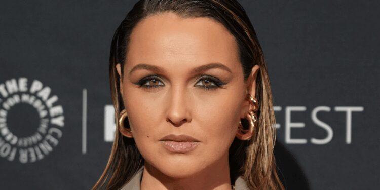 Pensava fosse perimenopausa, era Hashimoto: il racconto di Camilla Luddington e i sintomi da non confondere