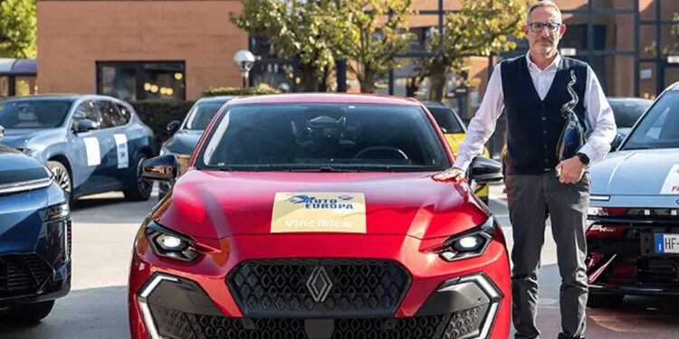Renault Clio conquista il titolo di Auto Europa 2027