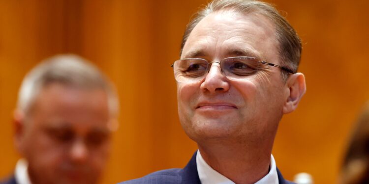 Romania, con la fiducia a Niculescu finisce la crisi di governo ma ora arriva la prova più difficile